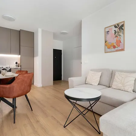 דירה Beige And Blue In With Garden And Parking By Renters גדנסק