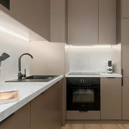 Beige And Blue In With Garden And Parking By Renters 公寓 格但斯克