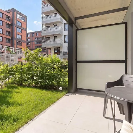 דירה Beige And Blue In With Garden And Parking By Renters *